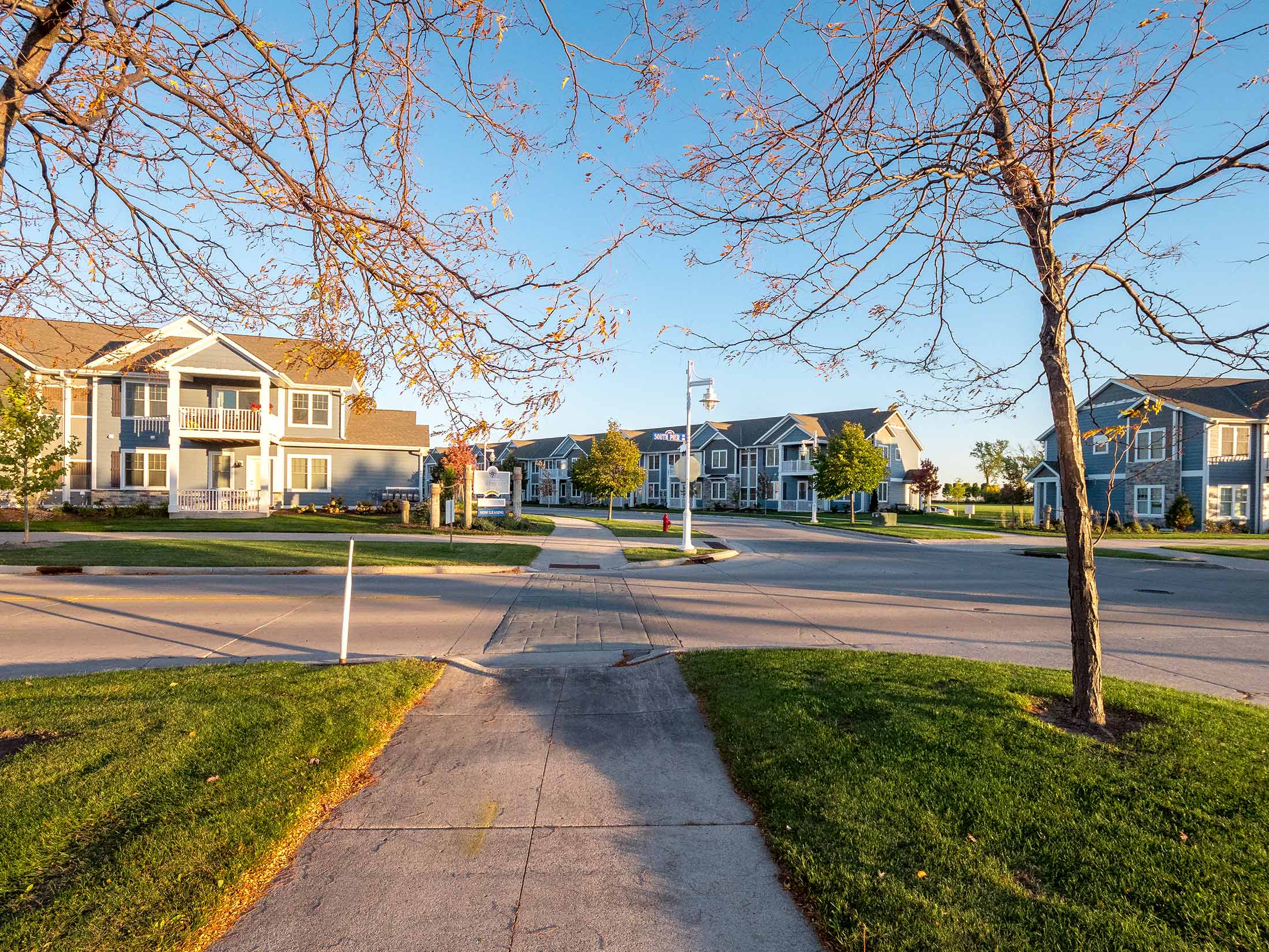 Fisherman's Row - South Pier Sheboygan Apartments - Commercial Architecture & Interior Design