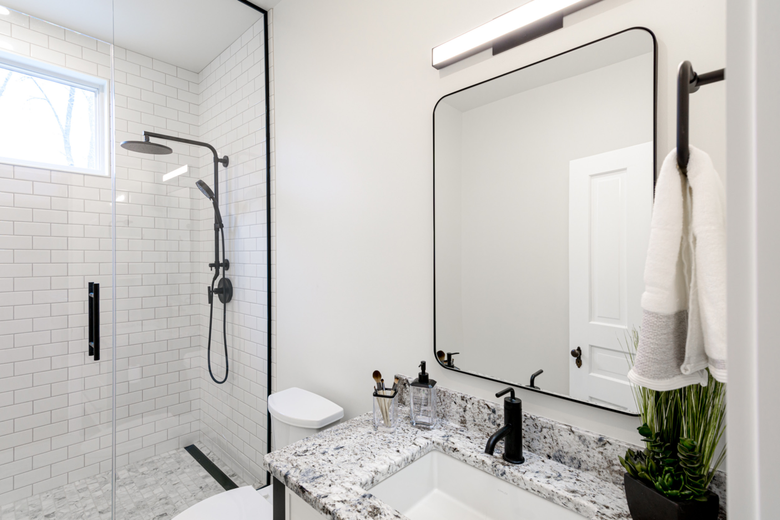 Modern Bathroom, Bathroom Remodel, Sheboygan, Wisconsin, Kohler, Fon Du Lac, Milwaukee, Green Bay, Home Remodel, Interior Design