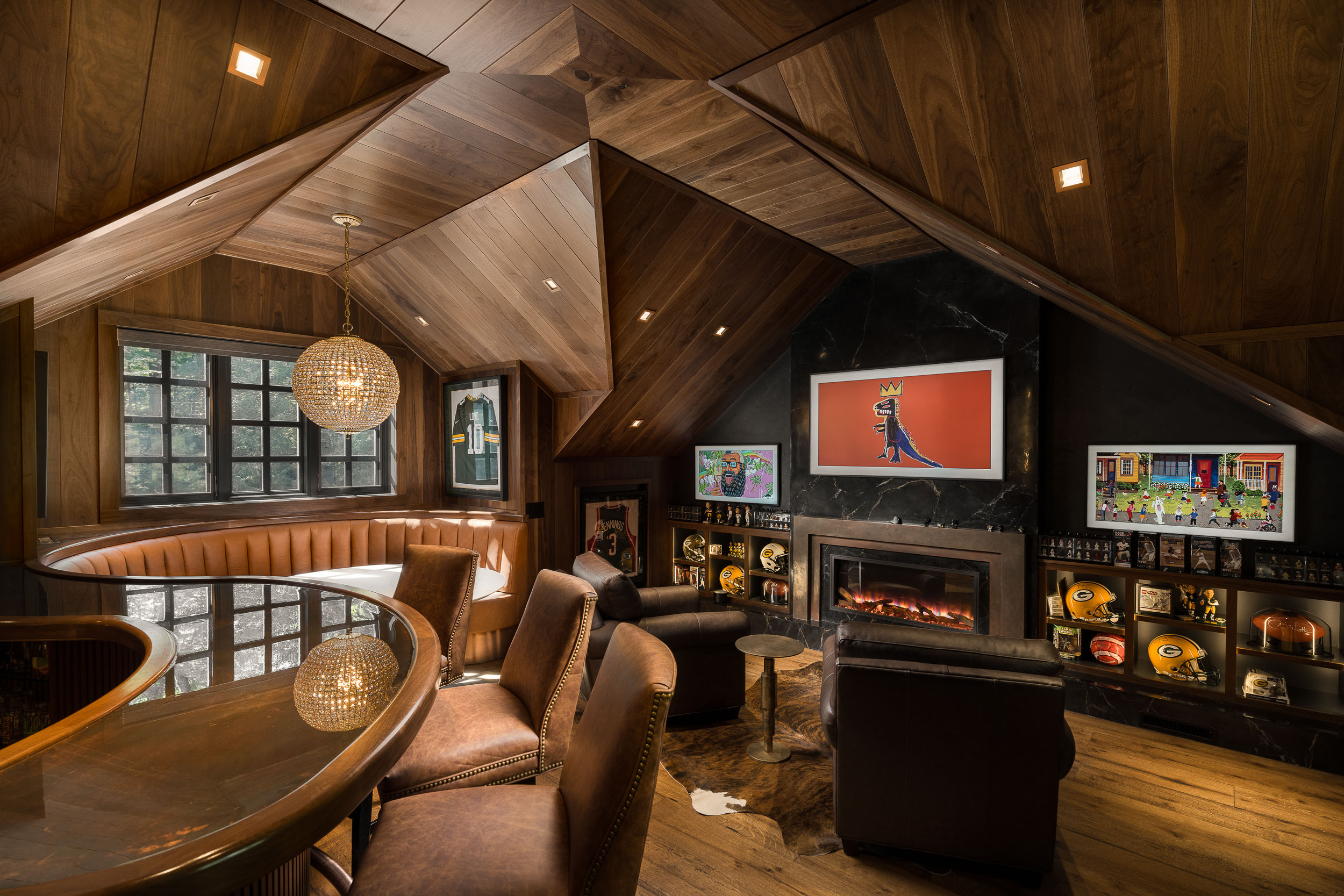 The ultimate man cave: The Speakeasy Lodge in Kohler, Wisconsin.